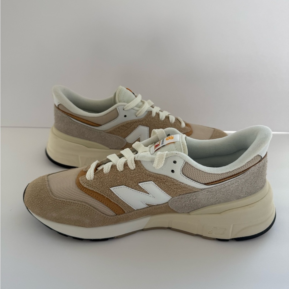 New Balance Men’s 997R Sneakers - Picture 2 of 6